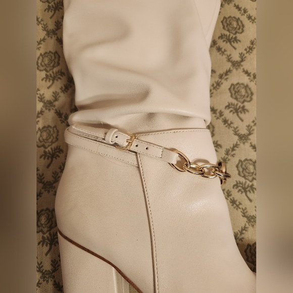 Ivory Zigi Soho Slouchy Knee High Boots w/ Gold Chanel Style Chain Buckle MINT! - Picture 6 of 10